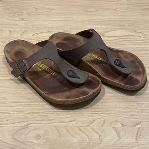 Birkenstock Gizeh, Thong Sandals. Size 38, Women 7, Men 5